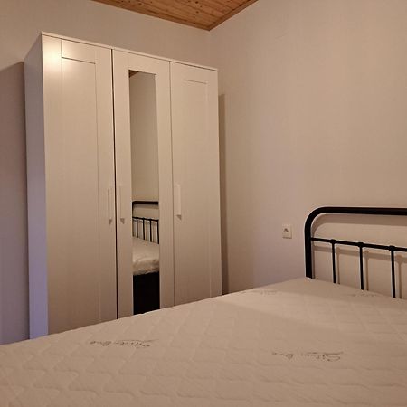Apartments Tomina Donje Selo na Šolti Exterior foto
