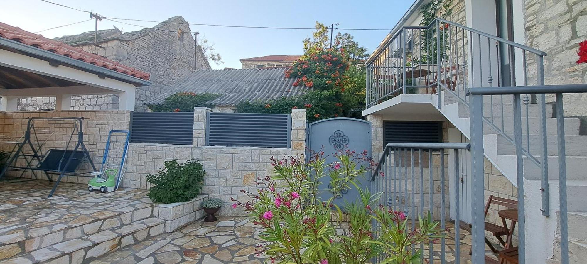 Apartments Tomina Donje Selo na Šolti Exterior foto